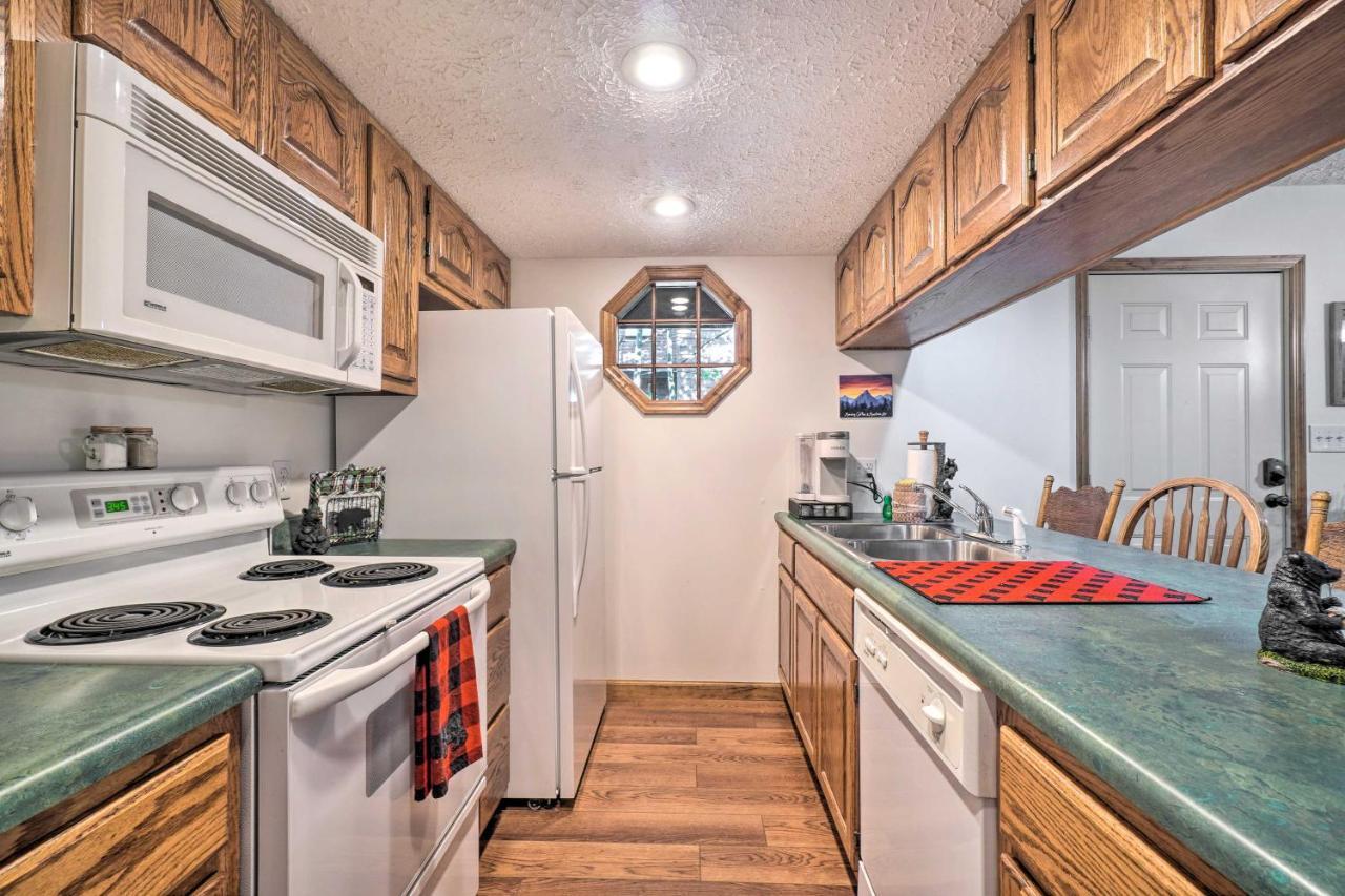 Picturesque Pigeon Forge Cabin With Mountain Views المظهر الخارجي الصورة