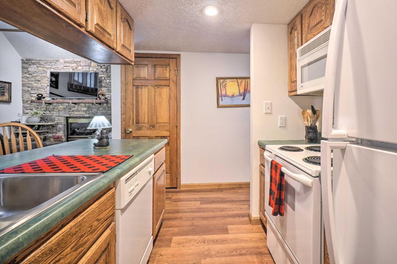 Picturesque Pigeon Forge Cabin With Mountain Views المظهر الخارجي الصورة