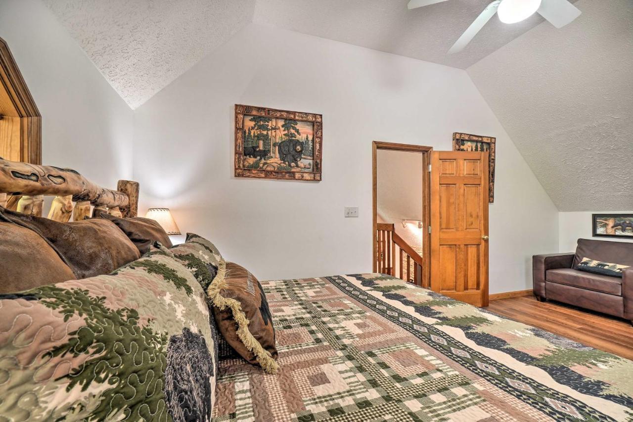 Picturesque Pigeon Forge Cabin With Mountain Views المظهر الخارجي الصورة