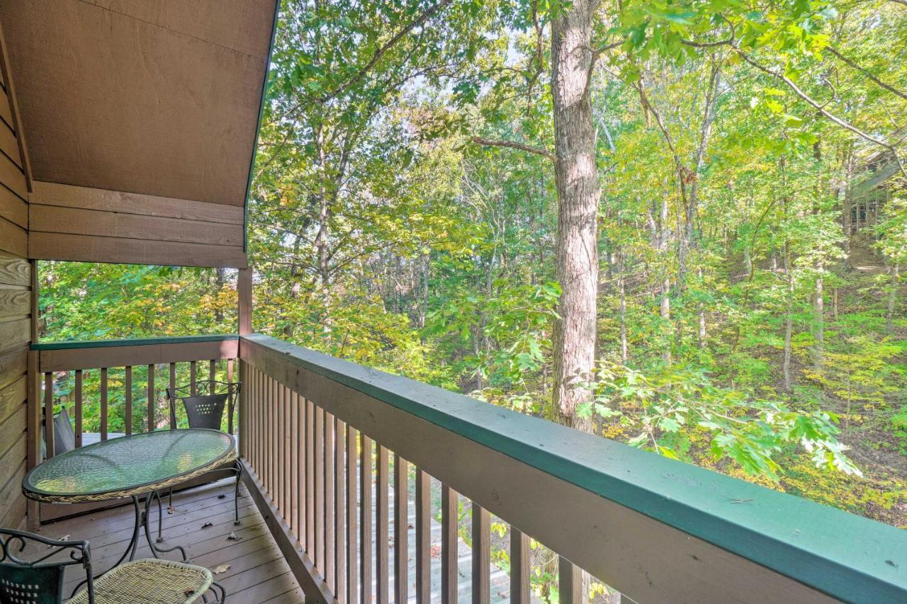 Picturesque Pigeon Forge Cabin With Mountain Views المظهر الخارجي الصورة
